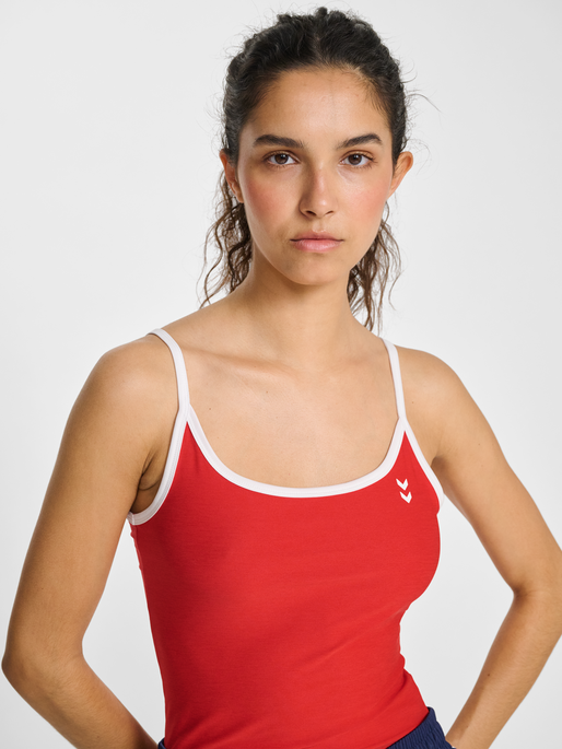 hmlPULSE CIMA STRAP TOP, MARS RED, model