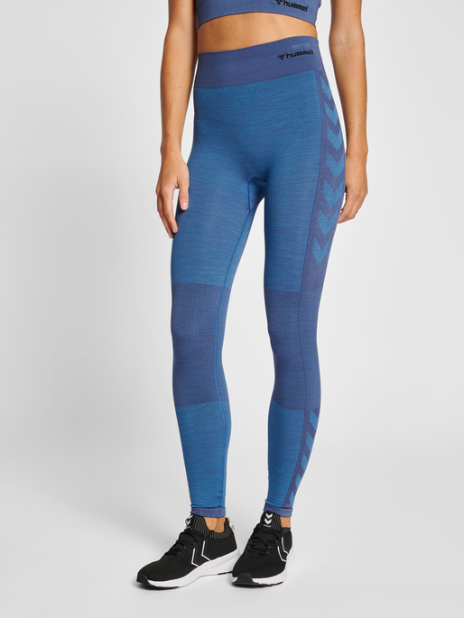 hmlCLEA SEAMLESS MID WAIST TIGHTS, RIVIERA/INSIGNIA BLUE MELANGE, model