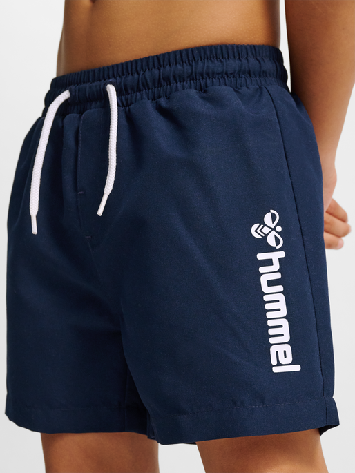 hmlBONDI BOARD SHORTS, NAVY BLAZER, model