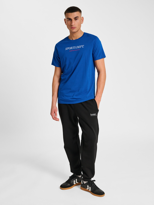 hmlPULSE GRAPHIC T-SHIRT S/S, TRUE BLUE, model