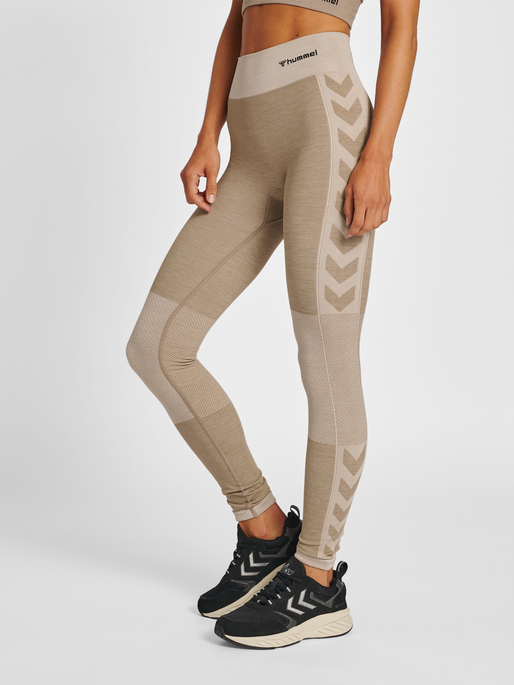 hmlCLEA SEAMLESS MID WAIST TIGHTS, CHATEAU GRAY/DRIFTWOOD MELANGE, model