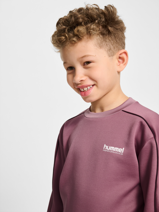 hmlJR INTERLOCK CREWNECK, WISTFUL MAUVE, model