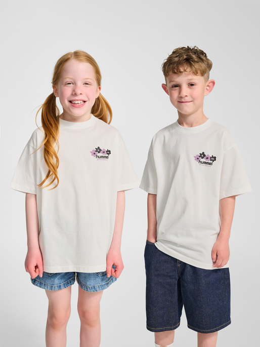 hmlJR LOOSE T-SHIRT S/S STADIUM, BLANC DE BLANC, model