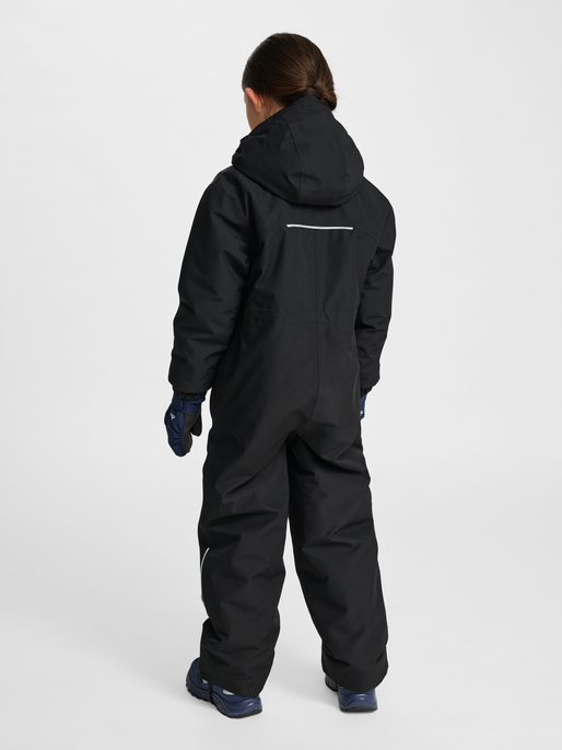 hmlJR SNOWSUIT WP 10K, BLACK, model