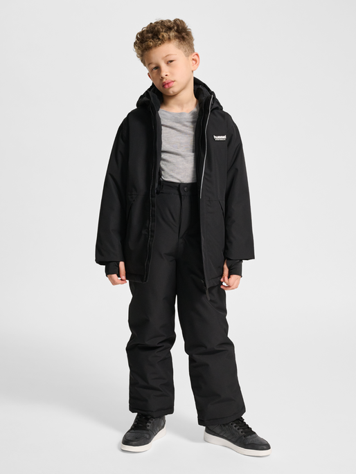 hmlJR SNOW JACKET WP 10K, BLACK, model
