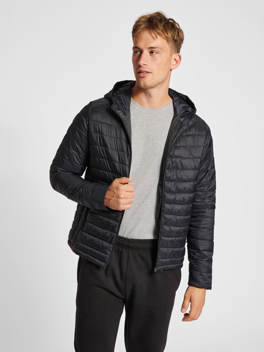 hmlRED QUILTED HOOD JACKET, BLACK, model